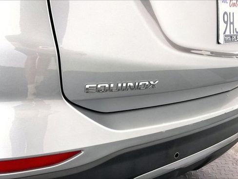 Used 2023 Chevrolet Equinox Premier AWD/4WD image 31