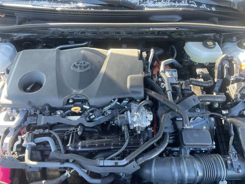 Used 2025 Toyota Camry SE image 32