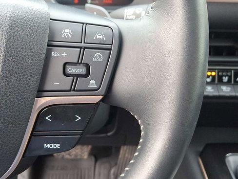 Certified 2025 Toyota Crown Platinum image 25