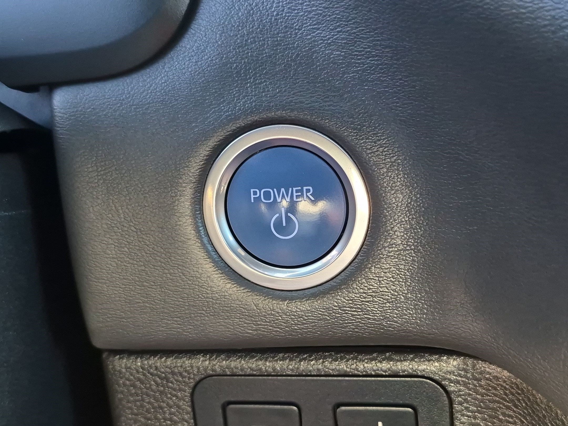 Used 2024 Toyota Sequoia Platinum AWD/4WD image 23