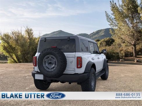 New 2025 Ford Bronco Outer Banks w/ Sasquatch Package image 8