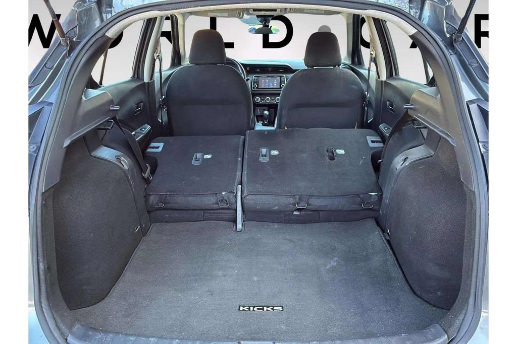 Used 2022 Nissan Kicks S FWD image 26