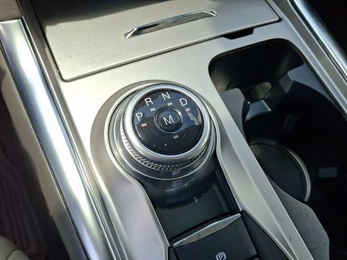 Used 2020 Ford Explorer Platinum w/ Premium Technology Package AWD/4WD image 13