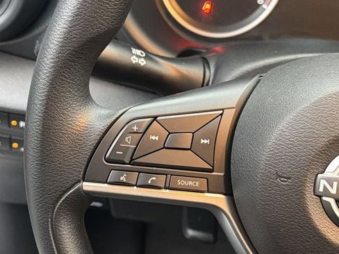 Used 2022 Nissan Kicks S image 26