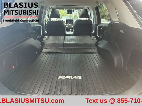 Used 2023 Toyota RAV4 XLE AWD/4WD image 65