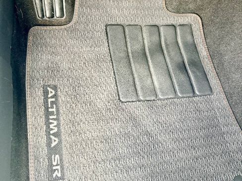 Used 2023 Nissan Altima 2.5 SR FWD image 23