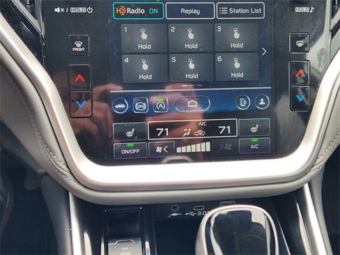 Used 2023 Subaru Outback Premium image 19