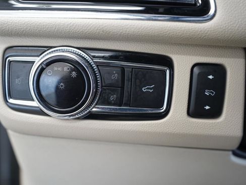 Used 2020 Lincoln Navigator Reserve w/ Luxury Package AWD/4WD image 23