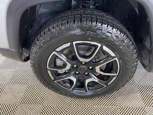 Used 2025 Jeep Compass Trailhawk AWD/4WD image 5