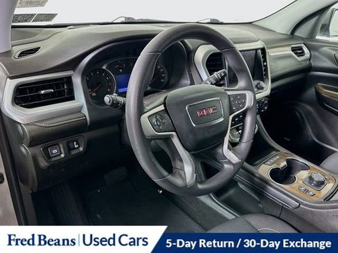 Used 2023 GMC Acadia SLE w/ Driver Convenience Package AWD/4WD image 11