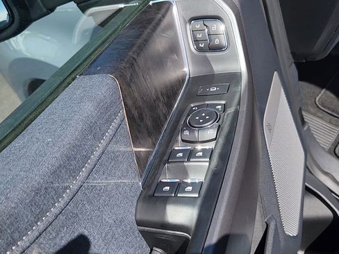 New 2026 Ford F350 Lariat w/ Black Appearance Package image 7