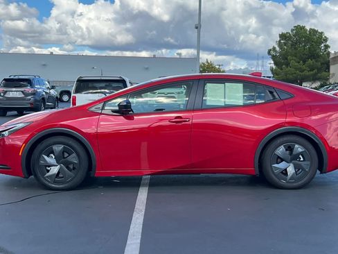 Certified 2024 Toyota Prius Prime SE image 9