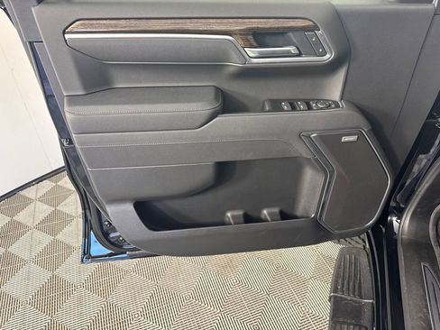New 2026 GMC Sierra 1500 Elevation image 10