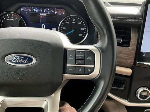 Used 2024 Ford Expedition Limited AWD/4WD image 11