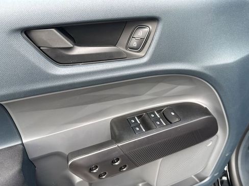 Used 2025 Ford Maverick XL image 13