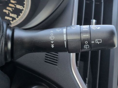 Certified 2023 Subaru Forester Premium image 28