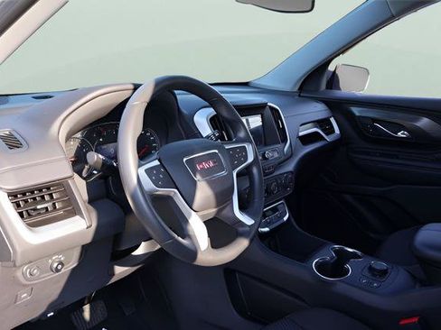 Used 2023 GMC Terrain SLE w/ Driver Convenience Package AWD/4WD image 11