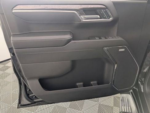 Used 2023 Chevrolet Silverado 1500 LTZ image 10