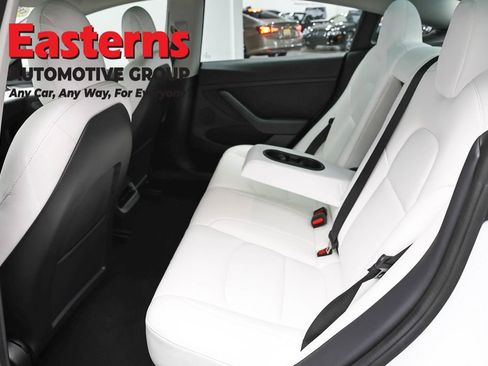 Used 2022 Tesla Model 3 Performance AWD/4WD image 16