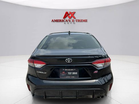 Used 2023 Toyota Corolla SE w/ SE Premium Package FWD image 5