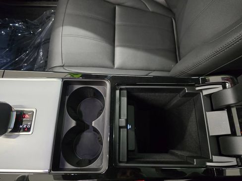 Used 2025 Land Rover Range Rover Evoque S AWD/4WD image 24