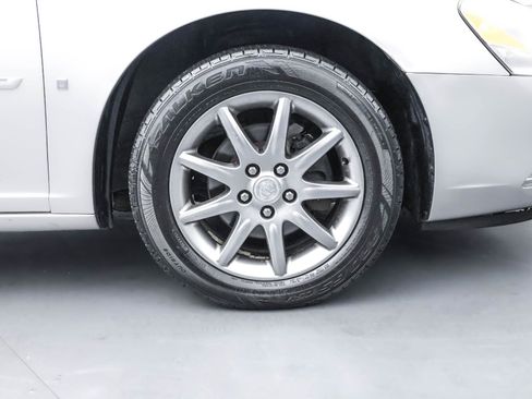 Used 2007 Buick Lucerne CXL w/ Luxury Package image 3