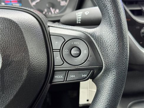 Certified 2024 Toyota Corolla LE image 27