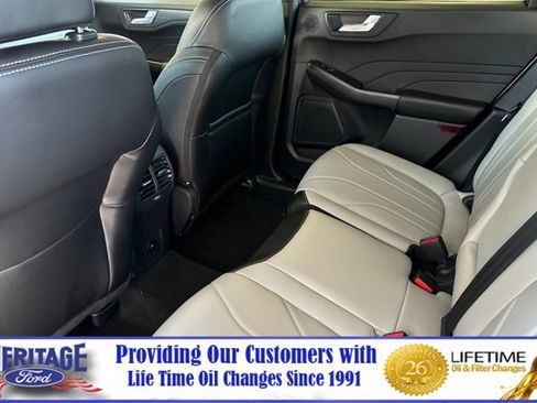 New 2025 Ford Escape SE w/ PHEV Premium Package image 9