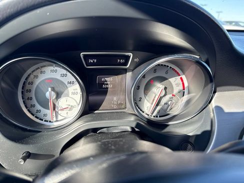 Used 2015 Mercedes-Benz CLA 250 image 12