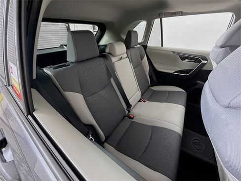 Certified 2025 Toyota RAV4 XLE w/ Convenience Package image 27