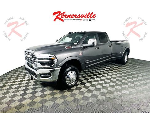New 2026 RAM 3500 Limited w/ Towing Technology Group image 3