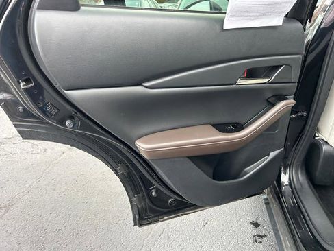 Certified 2023 MAZDA CX-30 AWD 2.5 S w/ Premium Package image 11