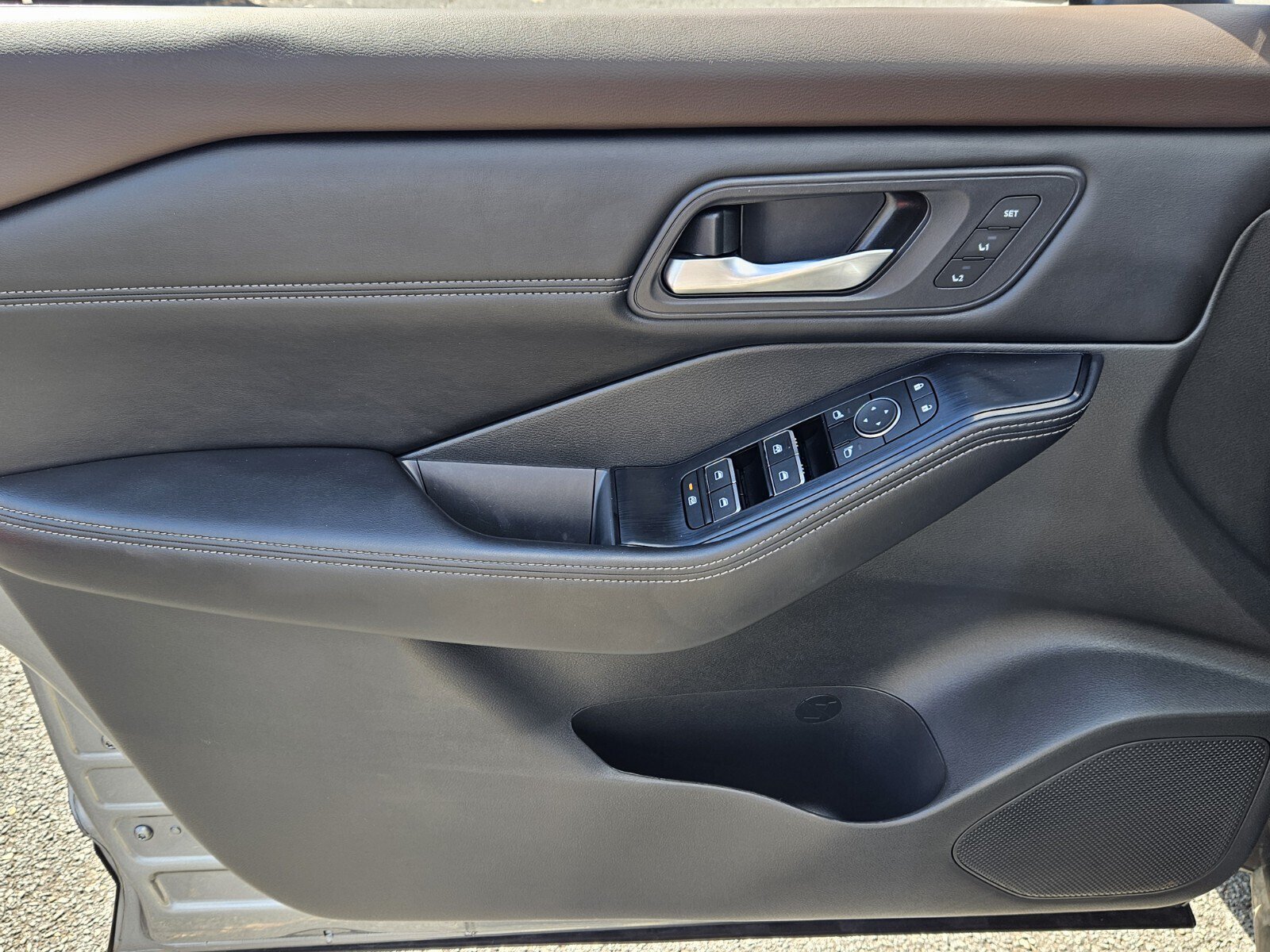 Used 2023 Nissan Rogue SL w/ SL Premium Package FWD image 15