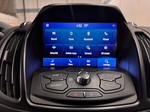 Used 2016 Ford C-MAX Energi SEL image 22