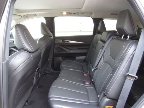 Used 2025 INFINITI QX60 Luxe AWD/4WD image 15