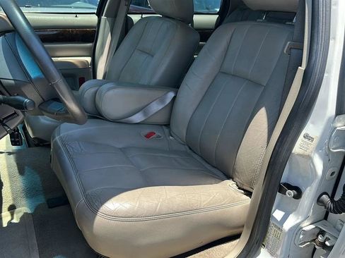 Used 2011 Mercury Grand Marquis LS RWD image 24