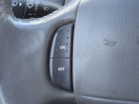Used 2001 Ford F150 Lariat AWD/4WD image 15