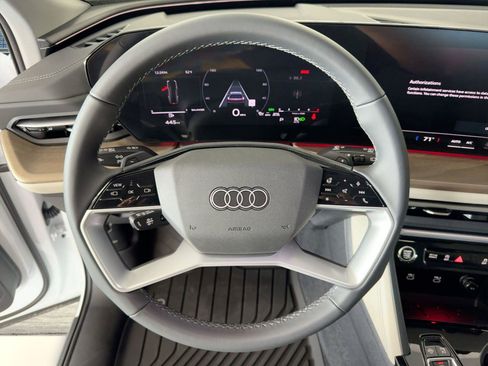 New 2025 Audi Q5 Premium w/ Convenience Package image 18