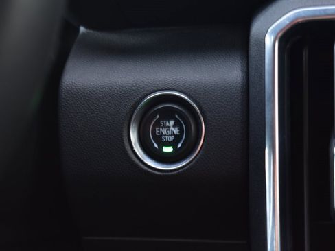 Used 2025 GMC Acadia Elevation image 35