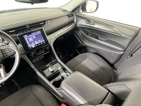 Used 2021 Jeep Grand Cherokee L Laredo w/ Luxury Tech Group I image 22