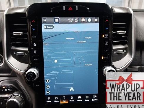 Used 2024 RAM 2500 Big Horn w/ Sport Appearance Package image 16