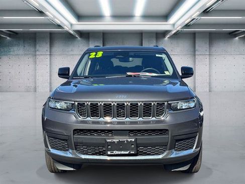 Used 2023 Jeep Grand Cherokee L Laredo AWD/4WD image 2