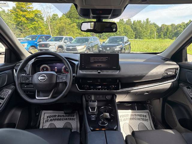 Certified 2025 Nissan Rogue SL AWD/4WD image 23