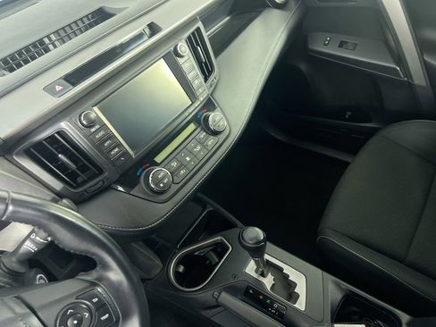 Used 2016 Toyota RAV4 XLE image 23