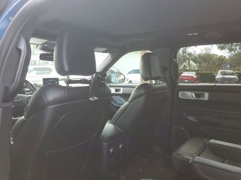 Used 2020 Ford Explorer ST w/ ST Street Pack image 16