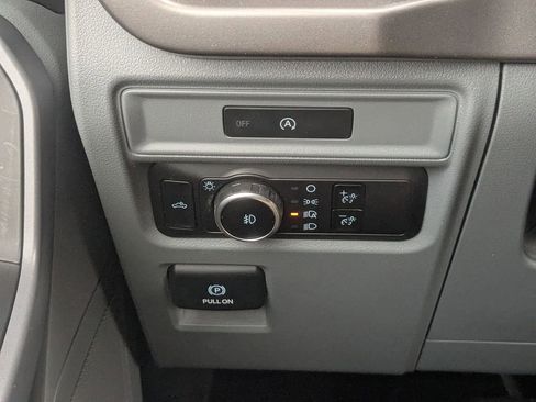 Used 2025 Ford F150 XLT w/ Equipment Group 301A Standard image 17