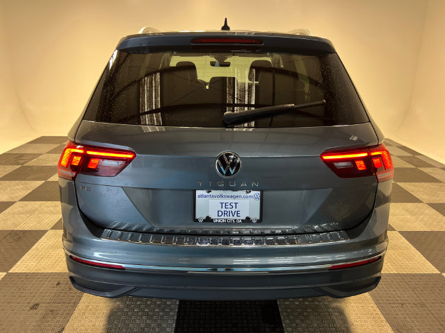 Certified 2023 Volkswagen Tiguan SE FWD image 4