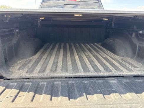 Used 2022 RAM 1500 Laramie AWD/4WD image 9