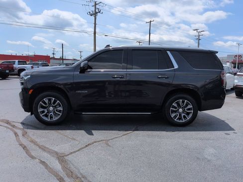 Used 2024 Chevrolet Tahoe LT w/ Luxury Package AWD/4WD image 2