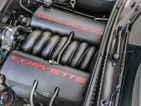 Used 1998 Chevrolet Corvette Convertible w/ Memory Pkg RWD image 27